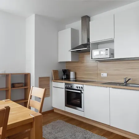 Apartment Lux 11 *